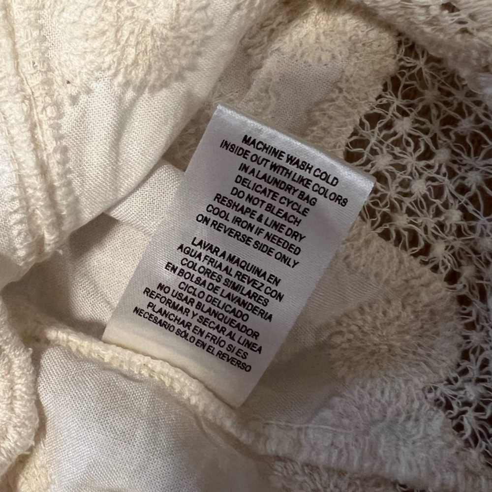 Democracy Embroidered Lace Ivory Color Cotton Blouse XS Boho, Beachy, Flowy - Picture 10 of 10